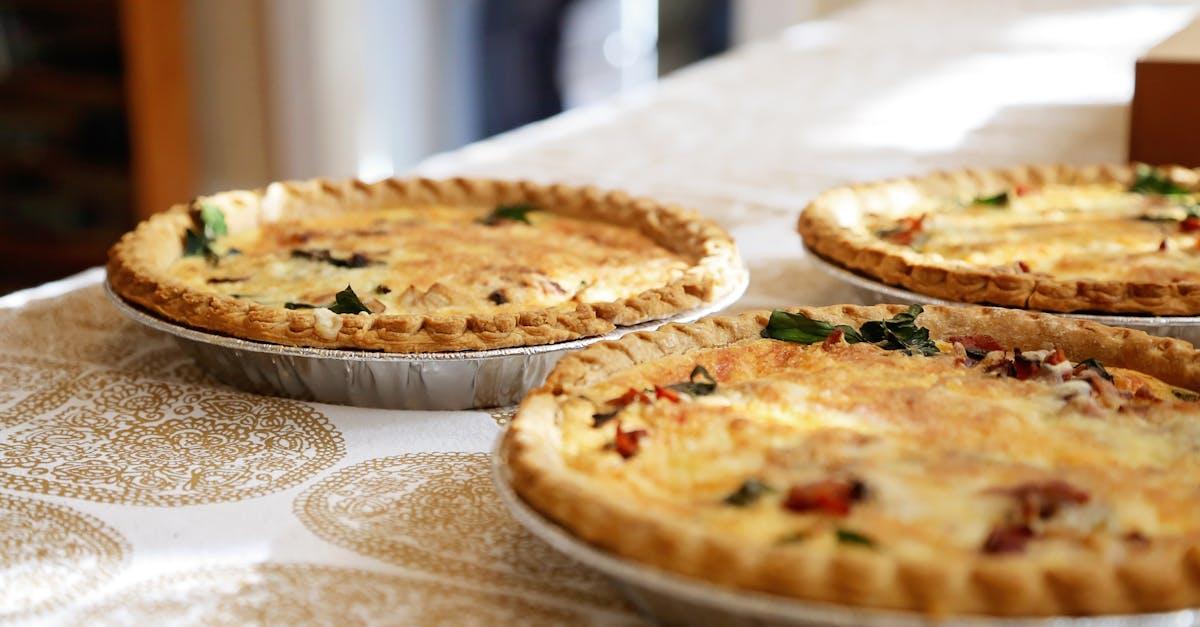 découvrez la délicieuse recette de quiche, un plat savoureux et facile à préparer. parfaite pour un repas en famille ou entre amis, cette tarte salée se décline en plusieurs variations pour satisfaire toutes vos envies.