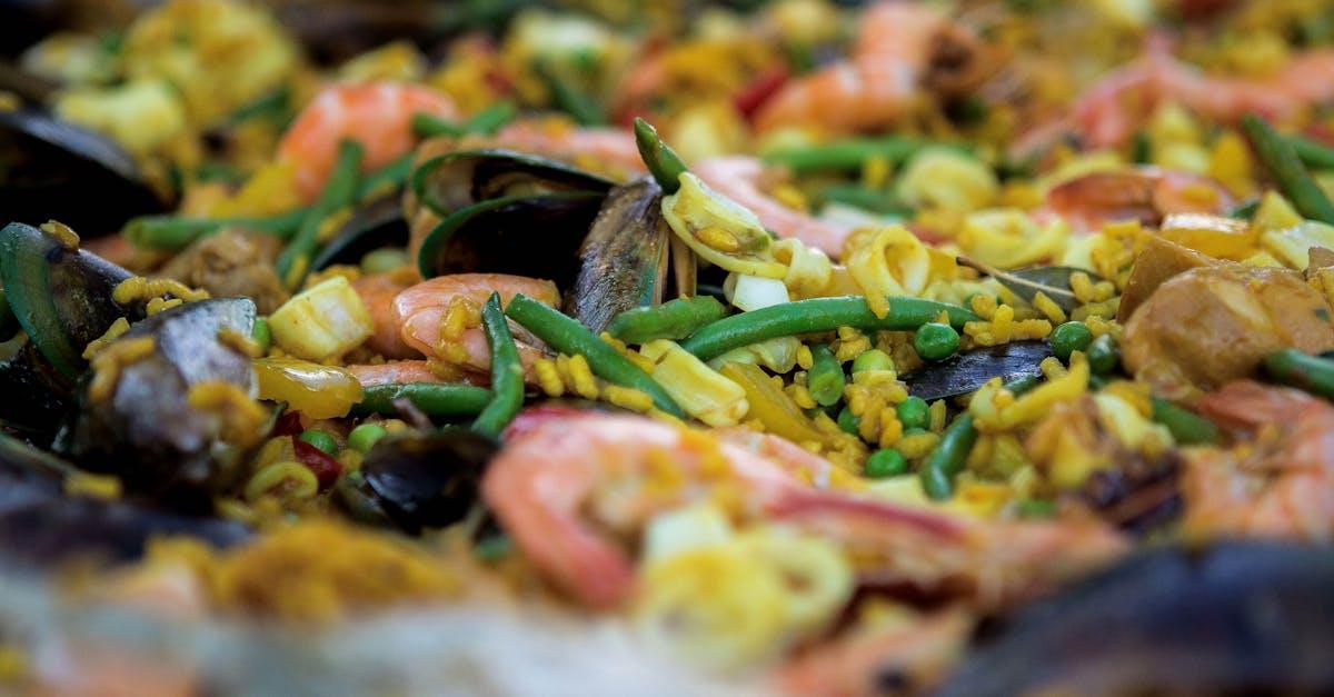 découvrez les meilleures alternatives au vinaigre de riz pour rehausser vos plats asiatiques et vos marinades. apprenez à utiliser des substituts comme le vinaigre de cidre ou le vinaigre blanc pour un goût savoureux sans compromettre vos recettes.