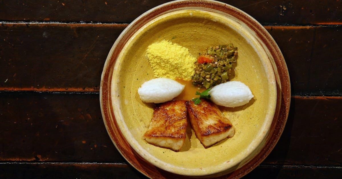 découvrez tout sur le couscous : son origine, ses recettes traditionnelles, ses bienfaits et astuces de préparation pour un plat convivial, savoureux et incontournable de la cuisine du maghreb.