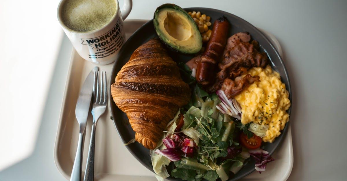 découvrez des idées et conseils pour composer un petit-déjeuner idéal, équilibré et savoureux, pour bien commencer la journée et faire le plein d'énergie.
