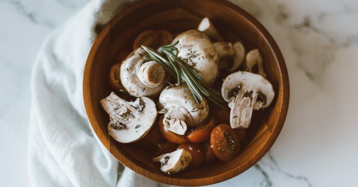 découvrez tout sur le champignon de paris, aussi appelé button mushroom : caractéristiques, bienfaits, idées recettes et astuces pour le cuisiner facilement au quotidien.