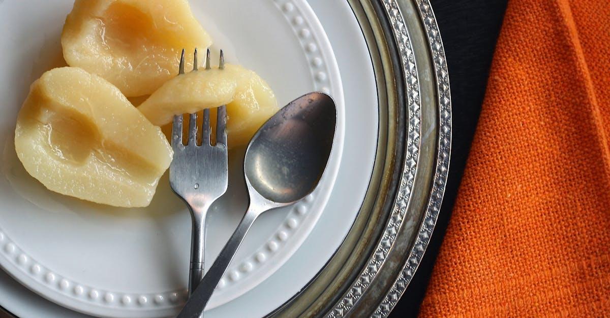découvrez tout sur les poires : bienfaits, variétés, astuces de dégustation et recettes savoureuses pour profiter de ce fruit délicieux et riche en vitamines.