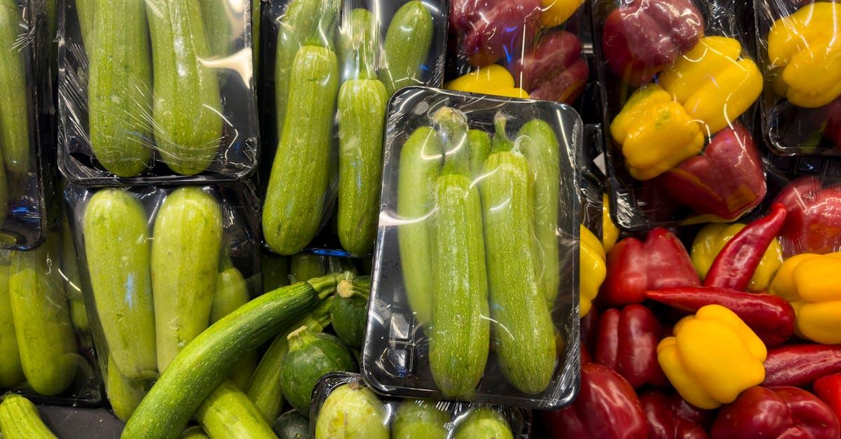 découvrez tout ce qu'il faut savoir sur la courgette : bienfaits, recettes savoureuses, conseils de culture et astuces pour cuisiner ce légume polyvalent et léger au quotidien.