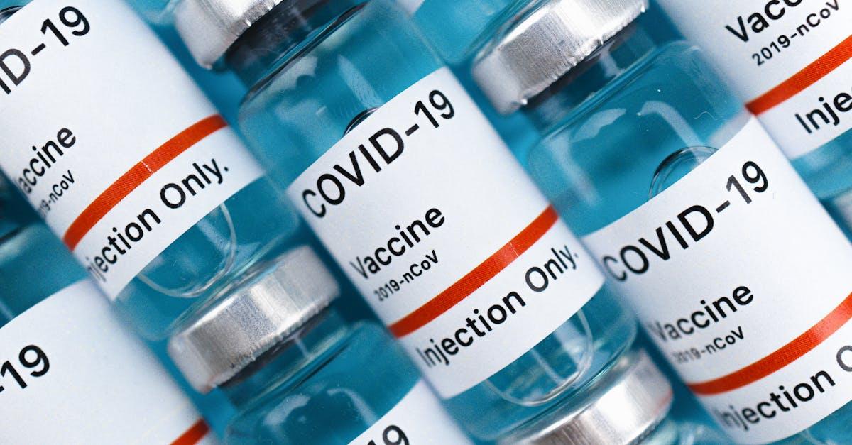 découvrez ce qu'est un antiviral, son mode d’action et son utilité pour lutter contre les infections virales. informez-vous sur les différents types d’antiviraux, leurs usages et conseils de prévention.
