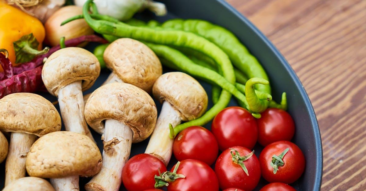 découvrez tout sur l'oignon : ses bienfaits santé, ses utilisations en cuisine, des astuces de conservation et des recettes savoureuses pour profiter pleinement de ce légume incontournable.