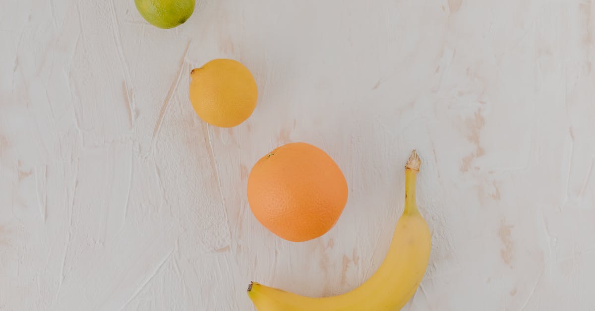 découvrez les différentes variétés de bananes, leurs caractéristiques uniques, saveurs et usages culinaires pour choisir la meilleure variété selon vos besoins.