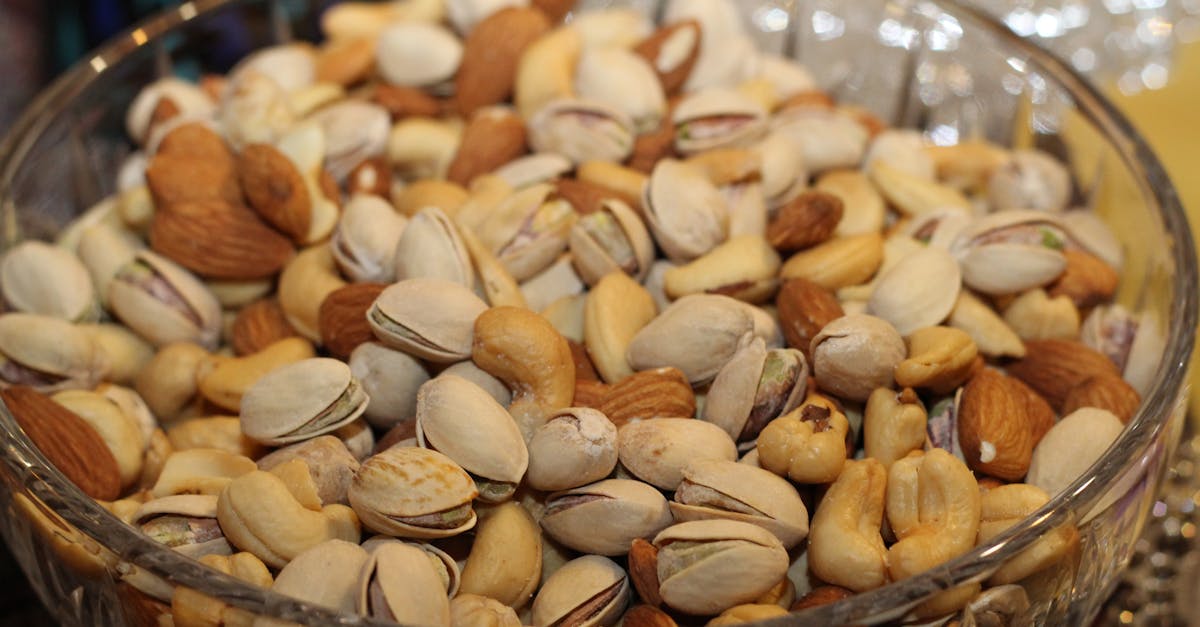 découvrez tout sur le cholestérol : définition, causes, risques pour la santé et conseils pour le réguler naturellement.