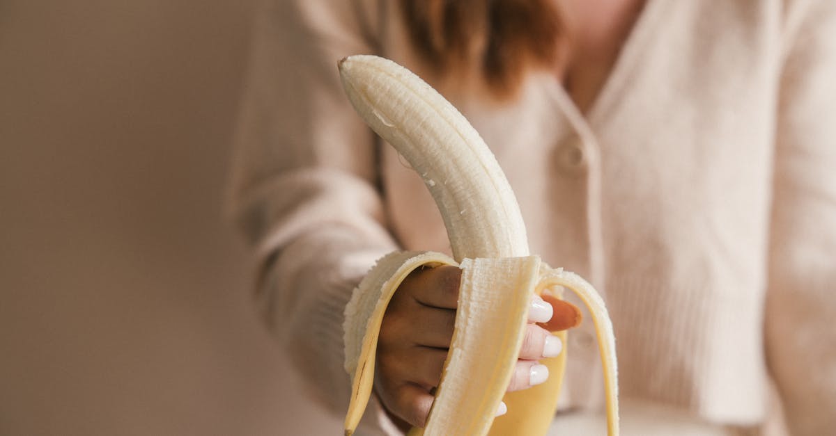 découvrez le plantain, une plante médicinale aux multiples vertus pour la santé et la peau, facile à cultiver dans votre jardin.