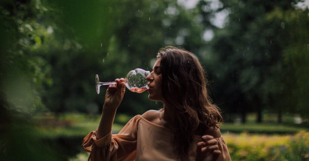 découverte et appréciation du vin rouge découvrez l'art de l'appréciation du vin rouge : conseils, dégustation et accords pour savourer pleinement chaque bouteille.