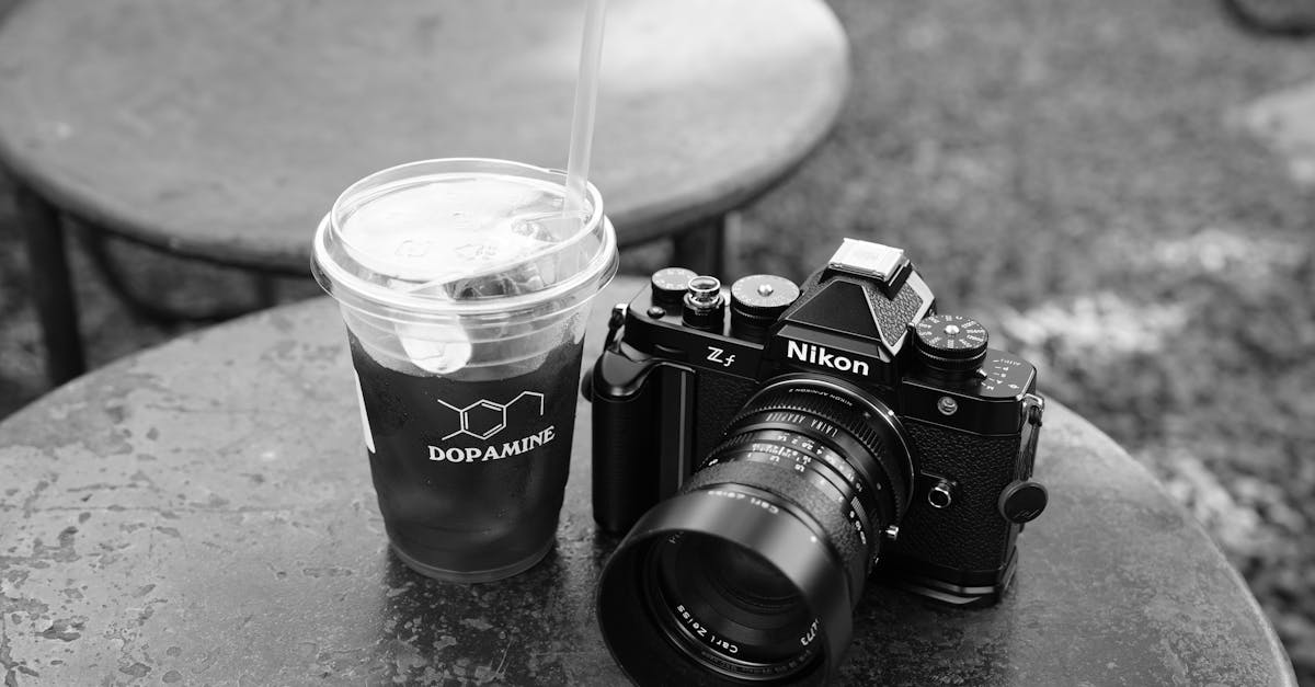 découvrez tout sur la dopamine, le neurotransmetteur clé impliqué dans le plaisir, la motivation et le bien-être. comprenez son rôle dans le cerveau et son impact sur notre comportement.