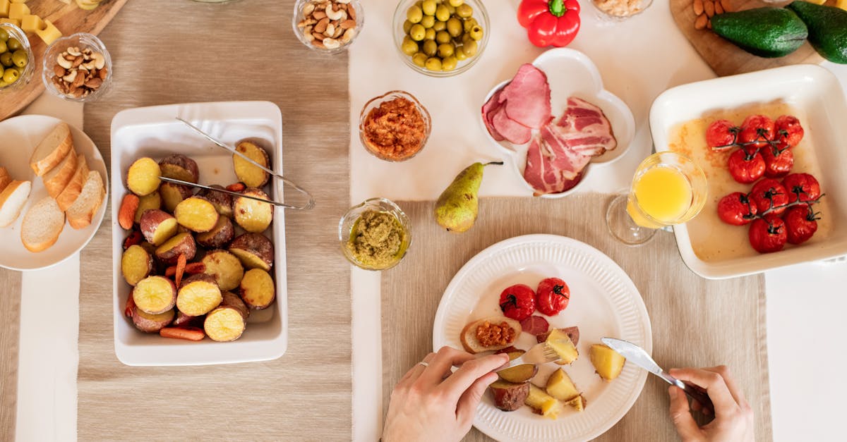 découvrez notre recette facile et rapide de purée de pommes de terre maison, onctueuse et délicieuse, parfaite pour accompagner tous vos plats.