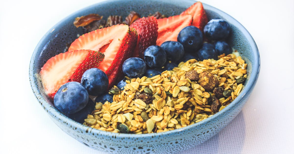 découvrez les principes d'une alimentation anti-âge efficace pour préserver jeunesse et vitalité grâce à des choix nutritionnels adaptés.