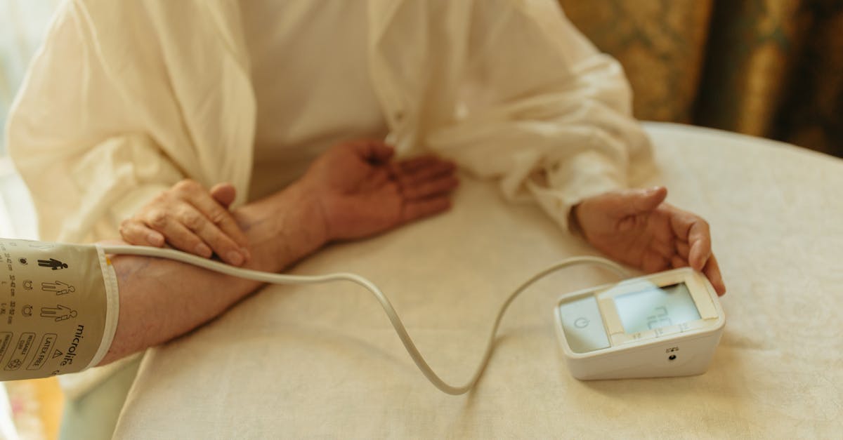 découvrez tout ce qu'il faut savoir sur la pression artérielle : définition, mesures, conseils pour la contrôler et prévenir l'hypertension.