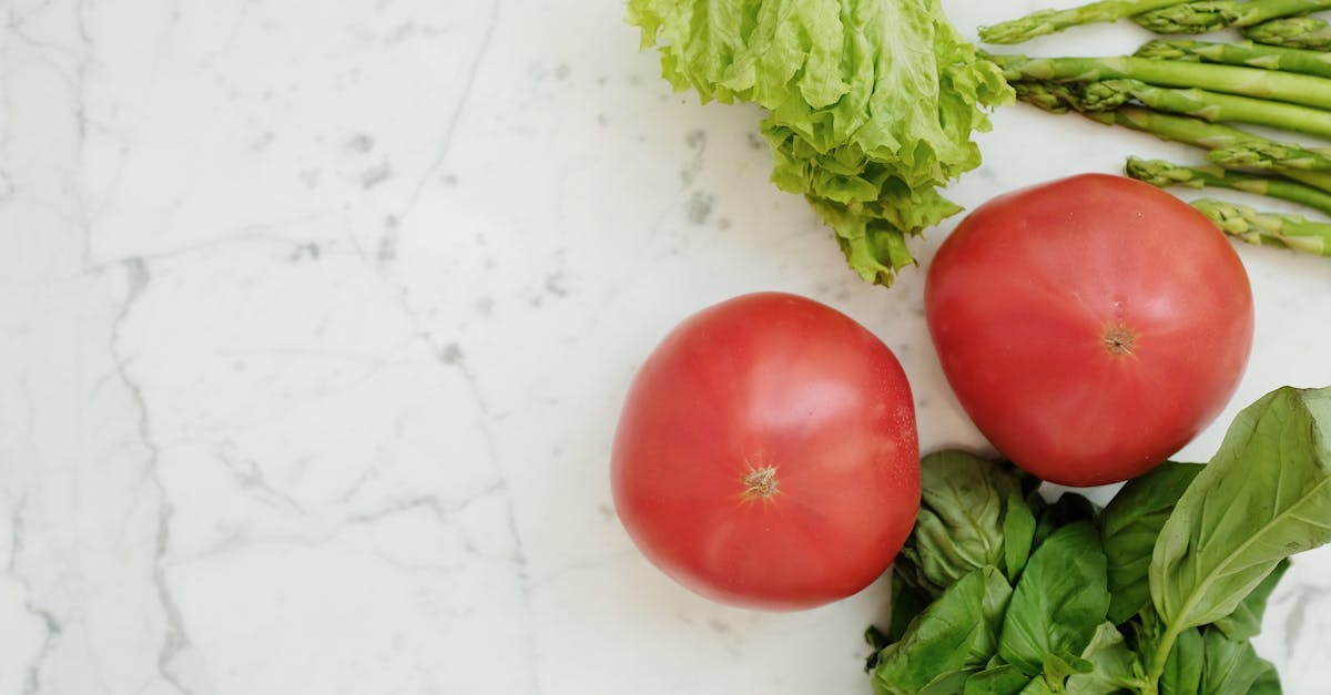 découvrez comment une alimentation adaptée peut aider à gérer l'arthrose, réduire l'inflammation et améliorer la santé des articulations.