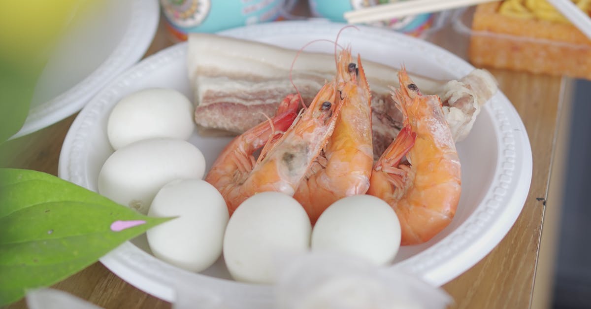 découvrez les aliments qui vous aident à obtenir un ventre plat et à améliorer votre santé digestif grâce à une alimentation équilibrée.