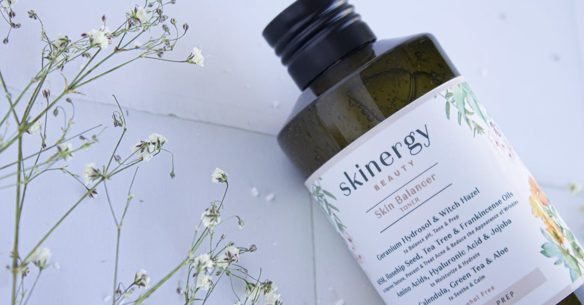 découvrez les bienfaits de l'acide hyaluronique pour les cheveux : hydratation intense, renforcement, et éclat naturel pour une chevelure saine et brillante.