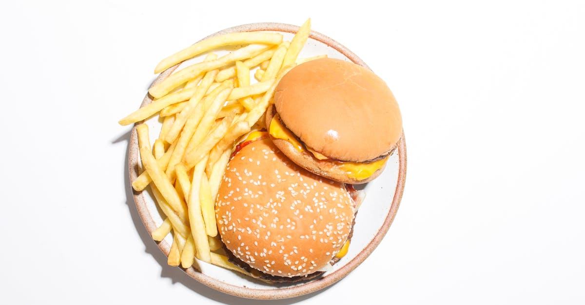 découvrez les aliments inflammatoires à éviter pour préserver votre santé et réduire les inflammations dans votre corps.