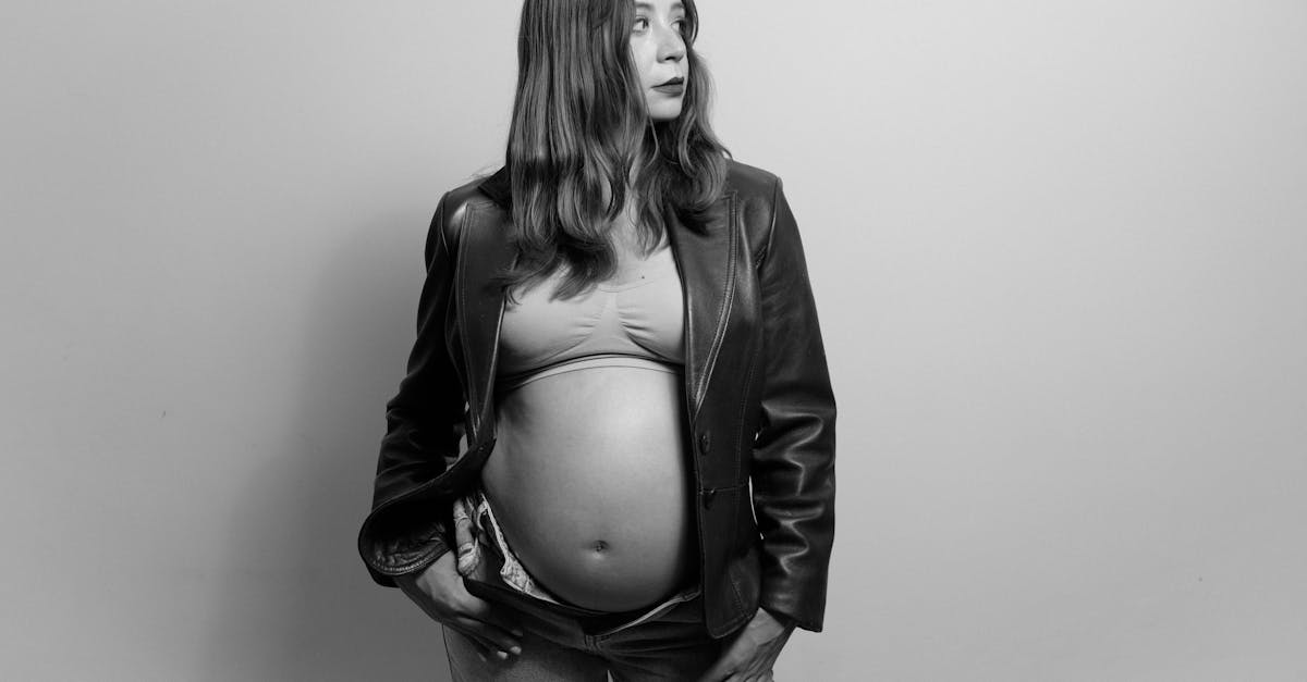 découvrez des conseils essentiels sur la nutrition pendant la grossesse pour assurer la santé de maman et bébé grâce à une alimentation équilibrée et adaptée.