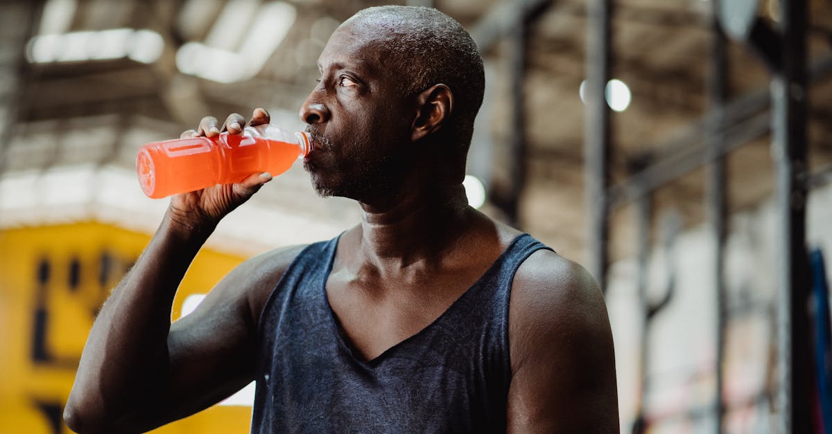 découvrez nos conseils et produits pour une nutrition sportive optimale, adaptés à tous les types d'efforts et objectifs de performance.